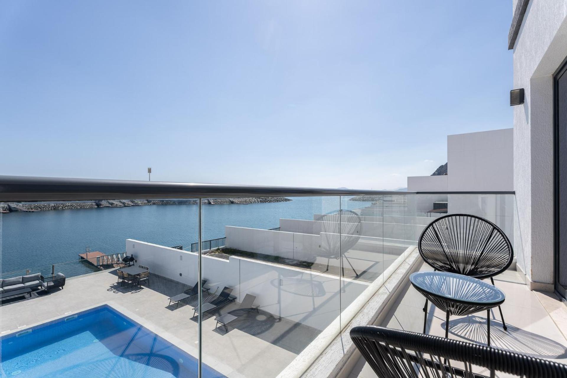 Nasma Luxury - Luxurious With Private Pool & Close To Villa Fujairah